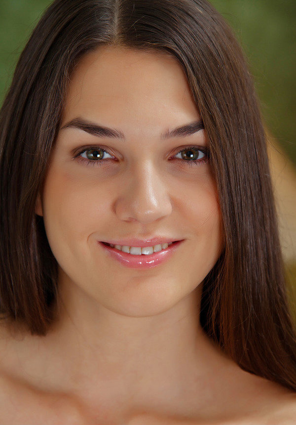 Эмилия, 44 года, 0 размер груди